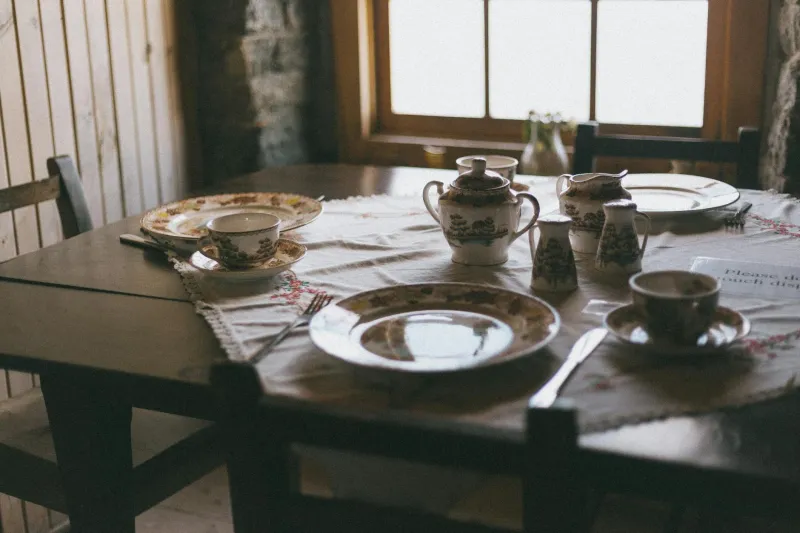 The Widow's Invention: How Fine China and Broken Dreams Built the Machine in Every American Kitchen